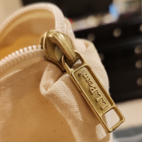 L.L. Bean Cream and Navy Large Canvas Boat And Tote - Picture 8 of 9